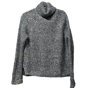 Abercrombie & Fitch size M gray variegated long sleeve turtleneck sweater